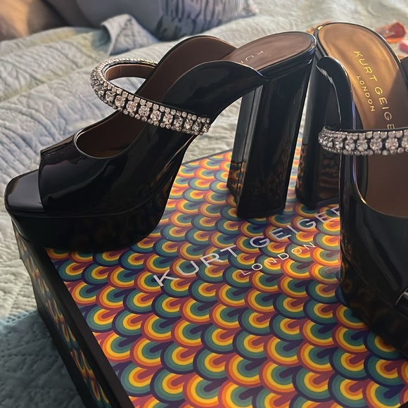 Kurt Geiger London Duke Platorm Peep Toe Black Shoes size 37 (size 7) - Picture 2 of 8